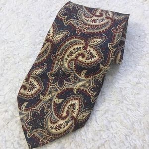 ⭐️2/$10 Geoffrey Beene Paisley Print 100% Silk Tie